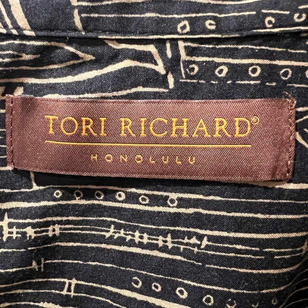 Tori Richards, short sleeve shirt. Size XL - Picture 3 of 5